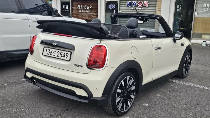 MINI Cooper Convertible