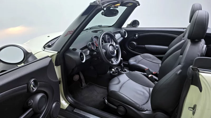 MINI Cooper Convertible