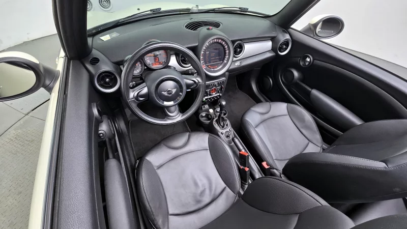 MINI Cooper Convertible