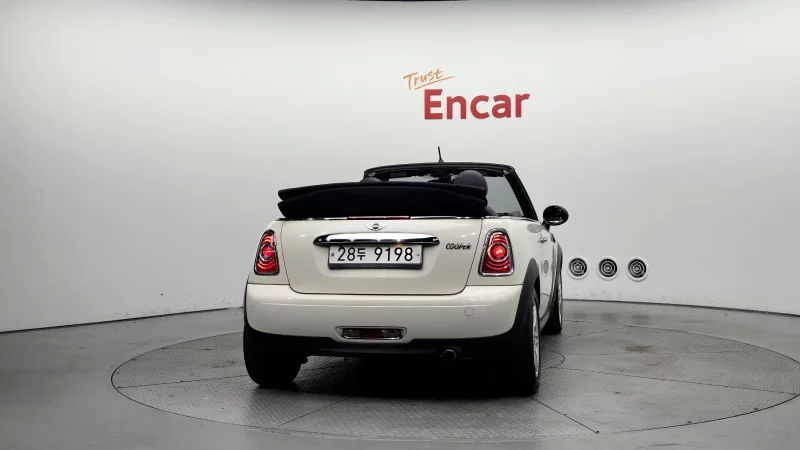 MINI Cooper Convertible