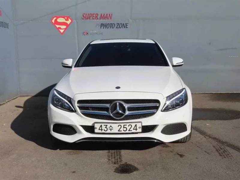 Mercedes-Benz C-Class