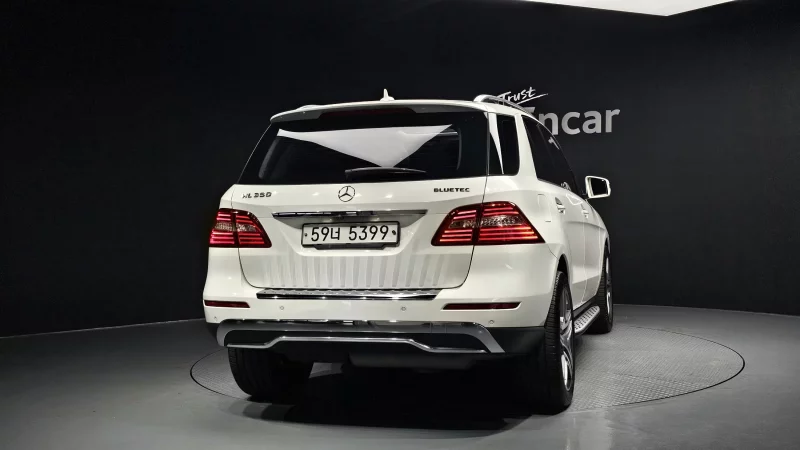 Mercedes-Benz M-class