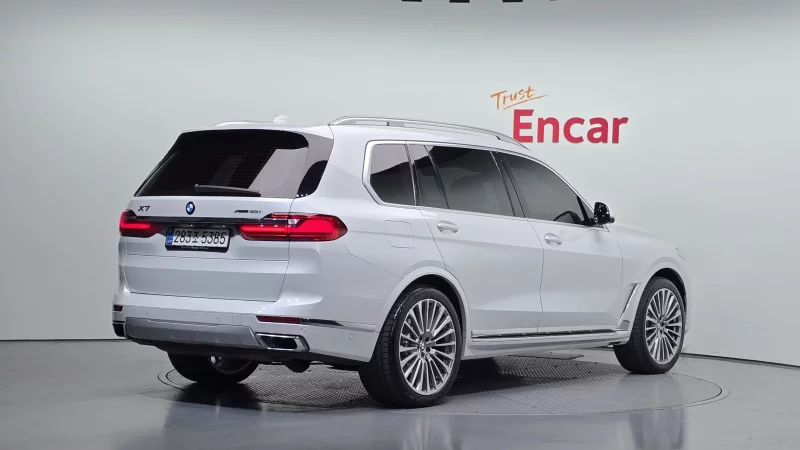BMW X7