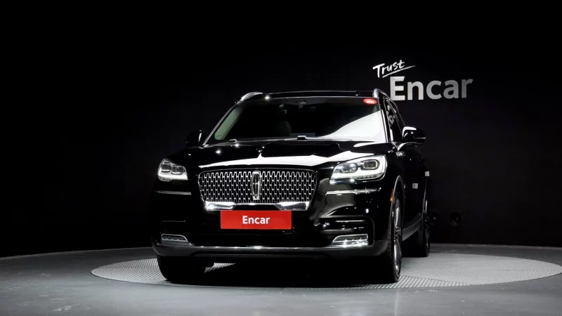 Lincoln AVIATOR