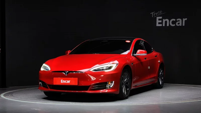 Tesla MODEL S