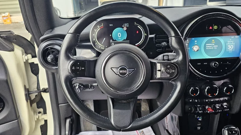 MINI Cooper Convertible