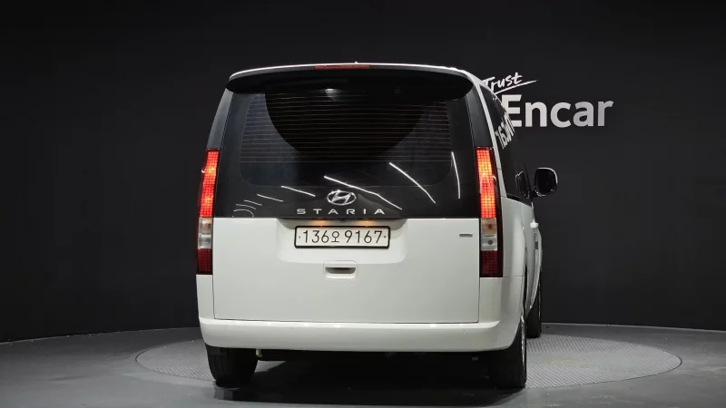 Hyundai Staria