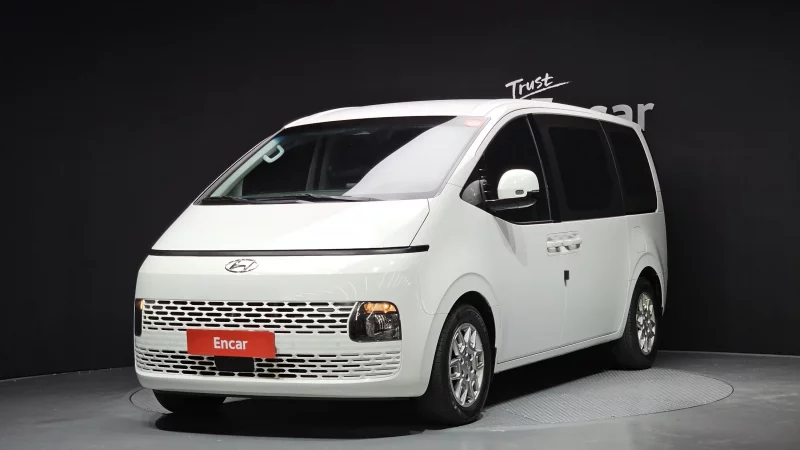 Hyundai Staria