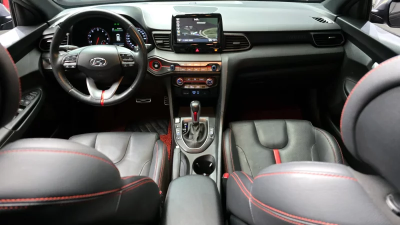 Hyundai Veloster