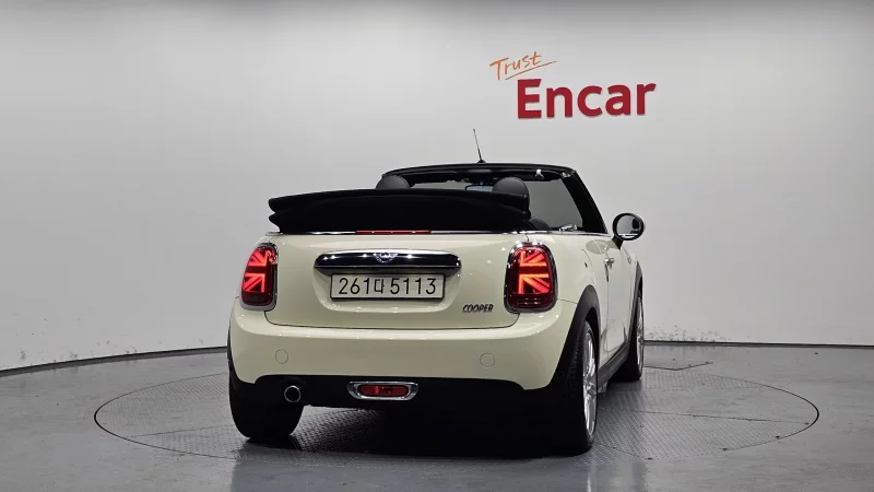 MINI Cooper Convertible