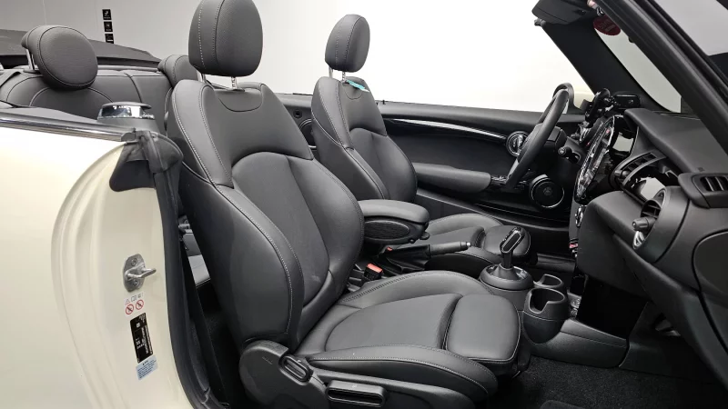 MINI Cooper Convertible