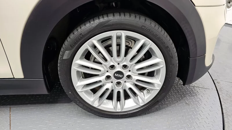 MINI Cooper Convertible