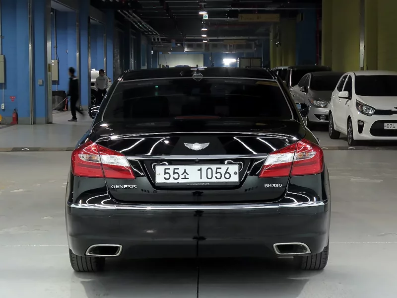 Hyundai Genesis