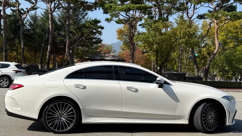 Mercedes-Benz CLS-Class