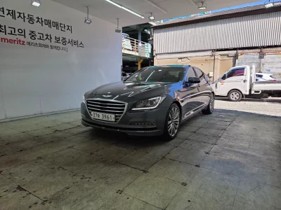 Hyundai Genesis