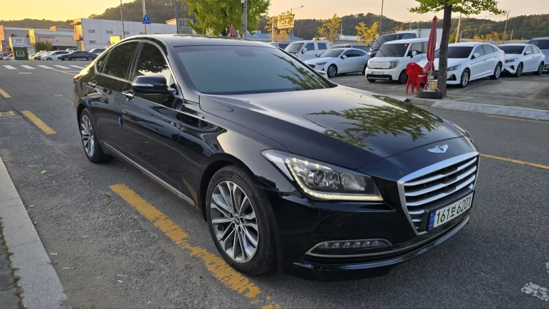 Hyundai Genesis