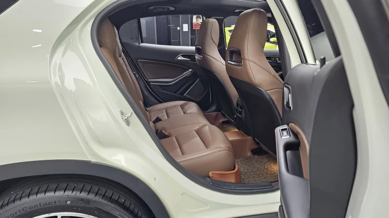 Mercedes-Benz GLA-Class