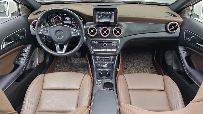 Mercedes-Benz GLA-Class