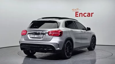 Mercedes-Benz GLA-Class