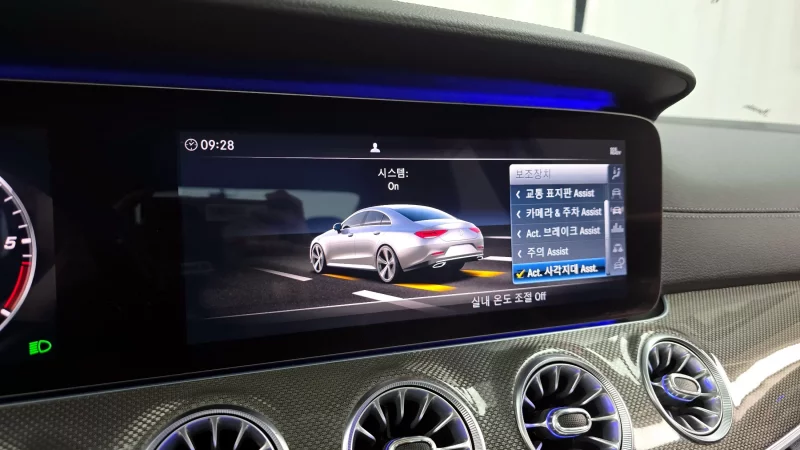 Mercedes-Benz CLS-Class