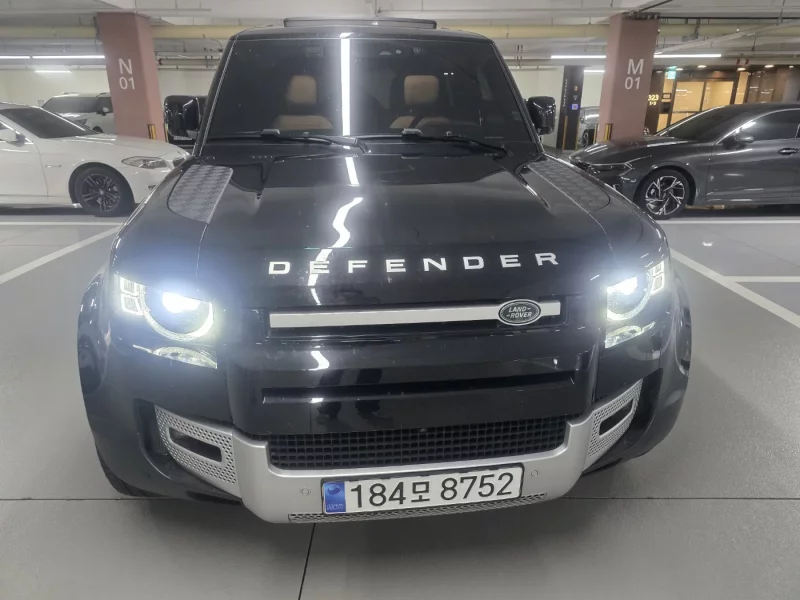Land Rover DEFENDER