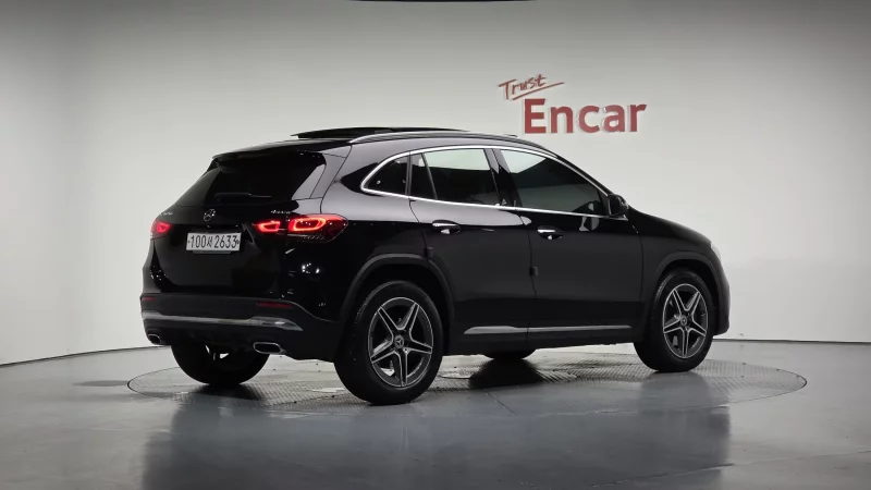 Mercedes-Benz GLA-Class