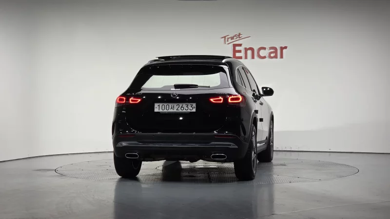 Mercedes-Benz GLA-Class