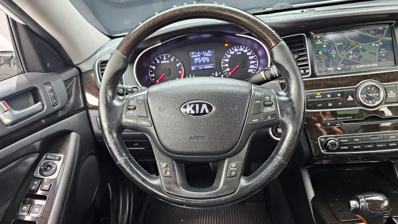 Kia K7