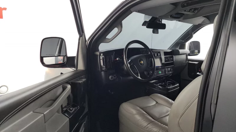 Chevrolet Express Van