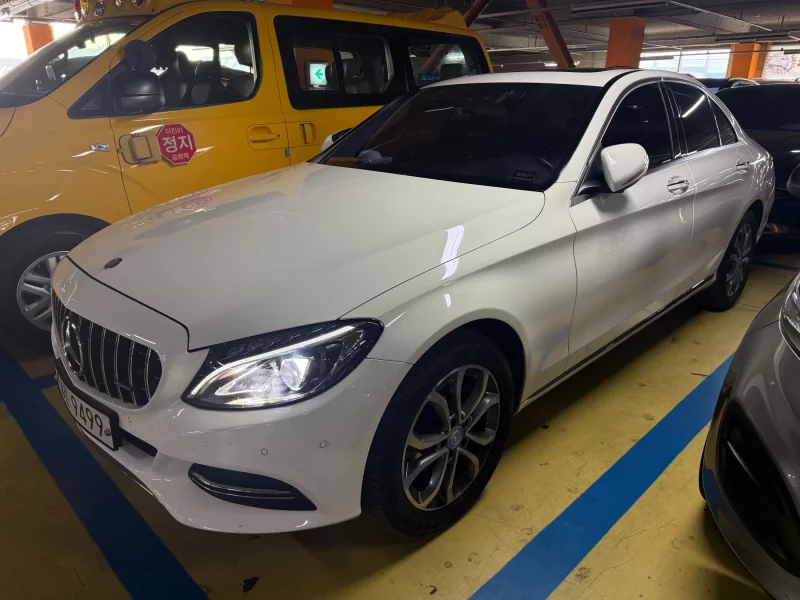 Mercedes-Benz C-Class
