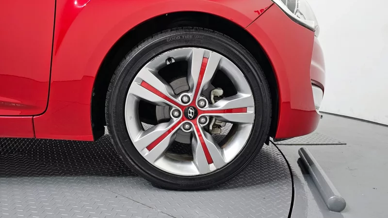 Hyundai Veloster