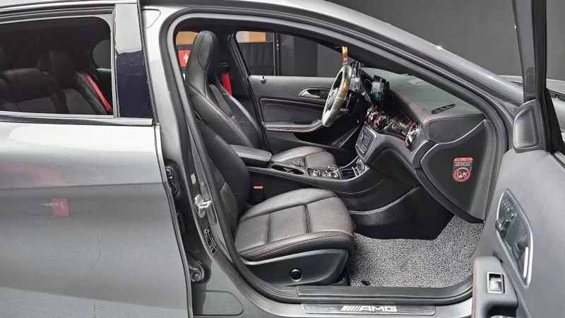 Mercedes-Benz GLA-Class