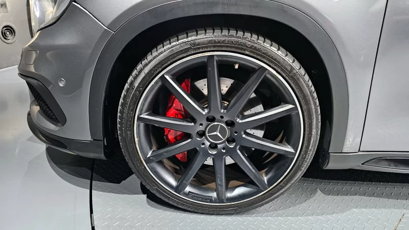 Mercedes-Benz GLA-Class