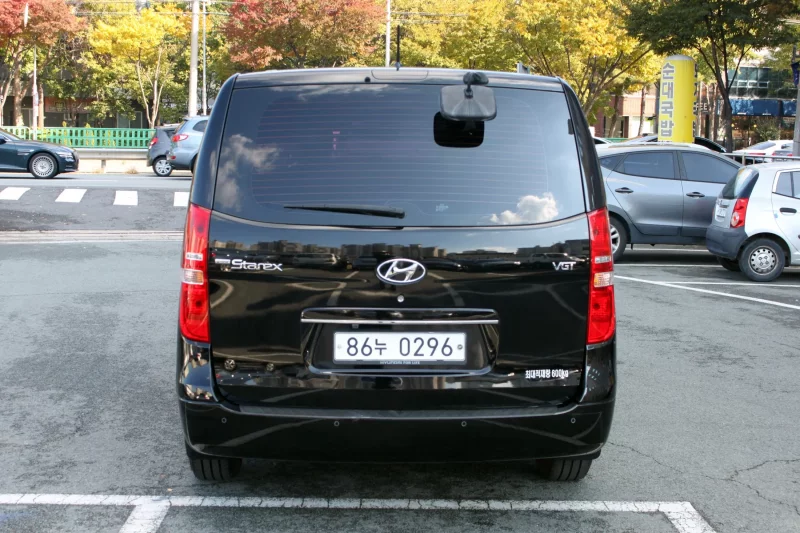 Hyundai Starex