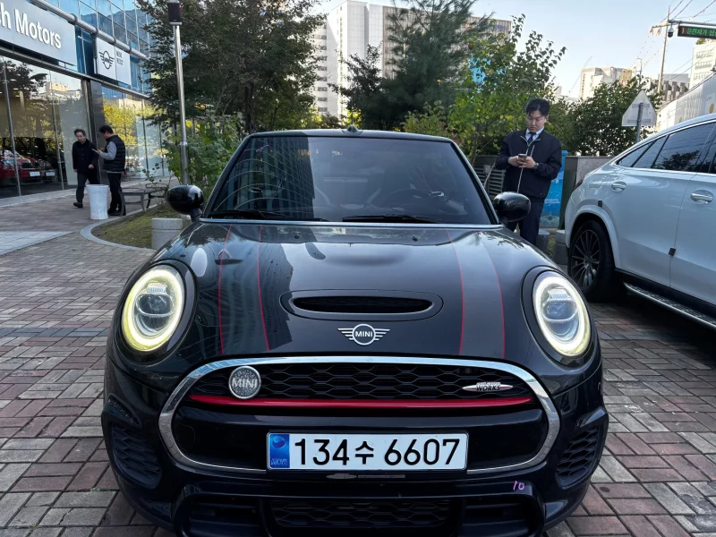 MINI Cooper Convertible