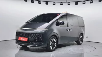 Hyundai Staria