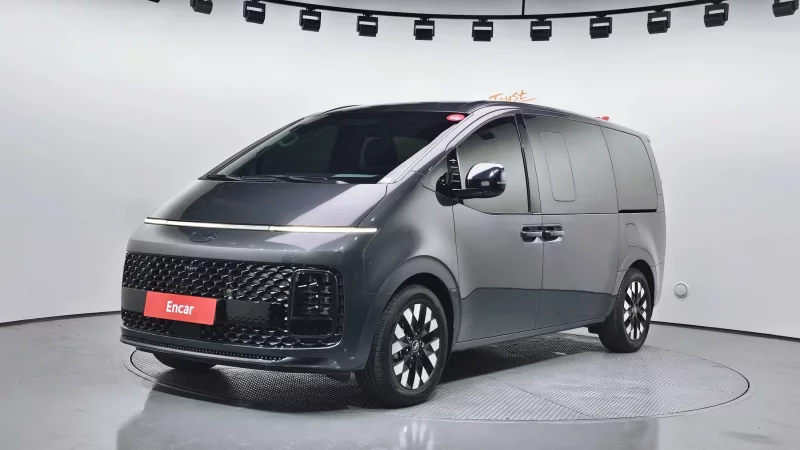 Hyundai Staria