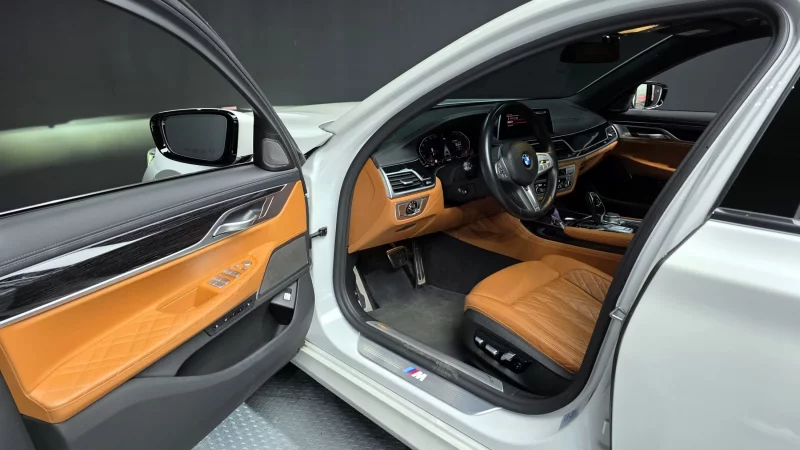 BMW 7-Series