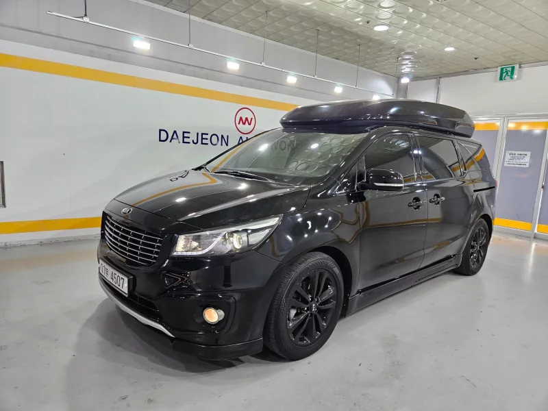 Kia Carnival