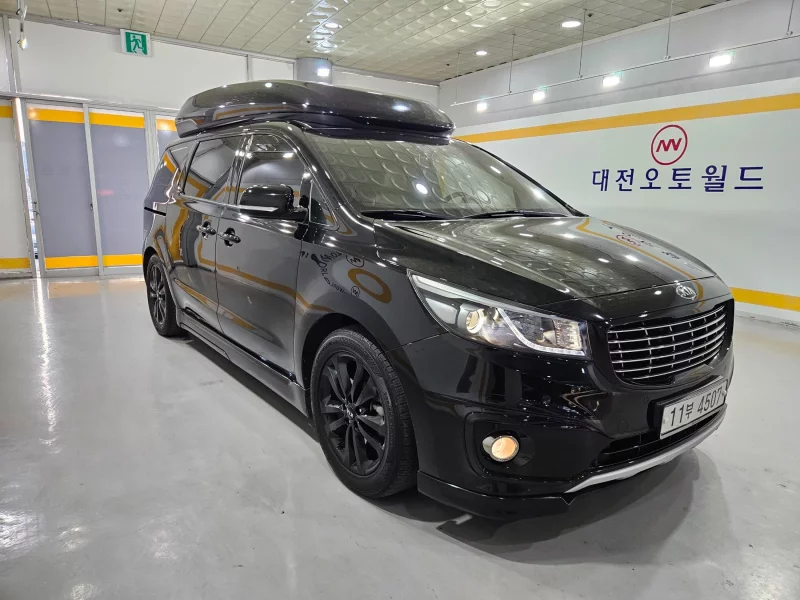 Kia Carnival