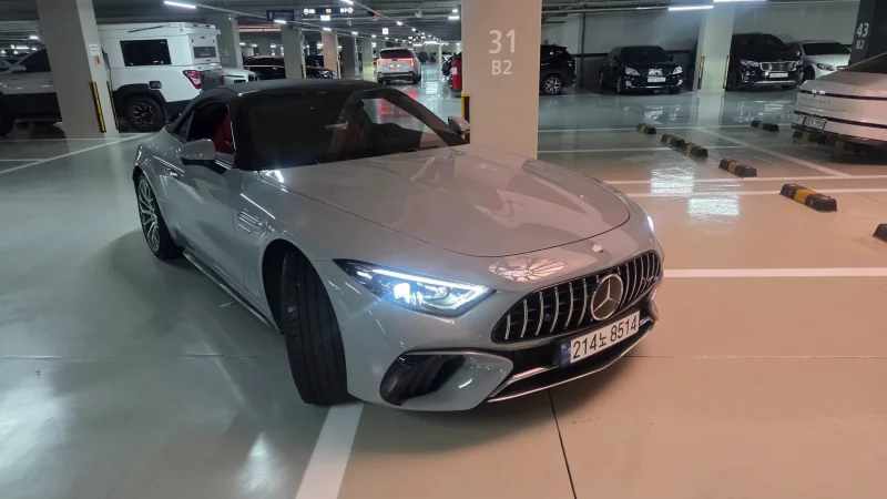 Mercedes-Benz SL-Class