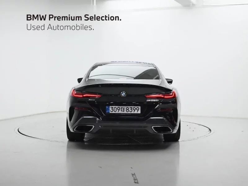 BMW 8-Series