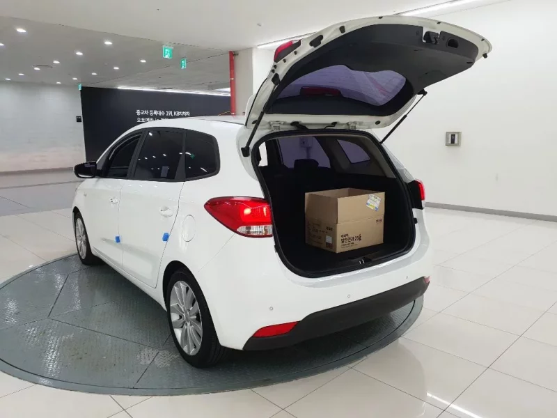 Kia Carens
