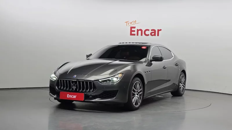 Maserati GHIBLI