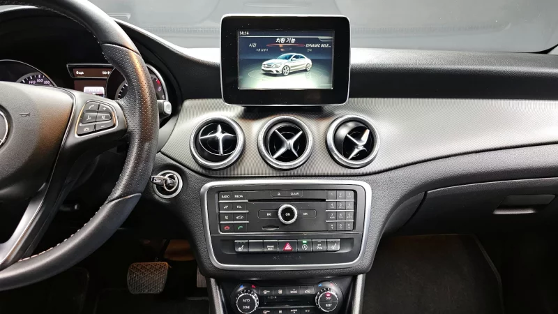 Mercedes-Benz CLA-Class