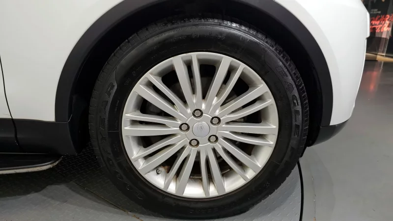 Land Rover DISCOVERY