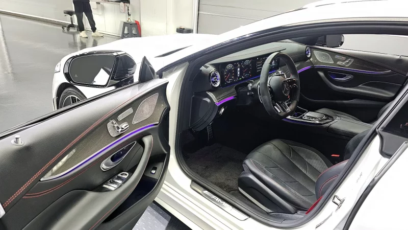 Mercedes-Benz CLS-Class