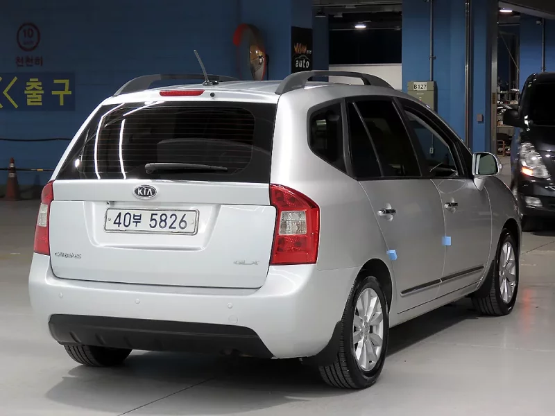 Kia Carens