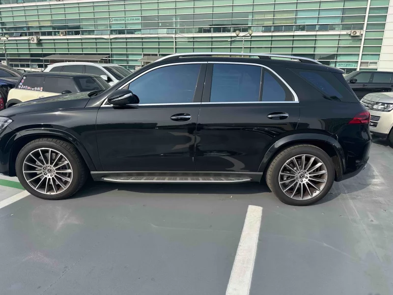 Mercedes-Benz GLE-Class