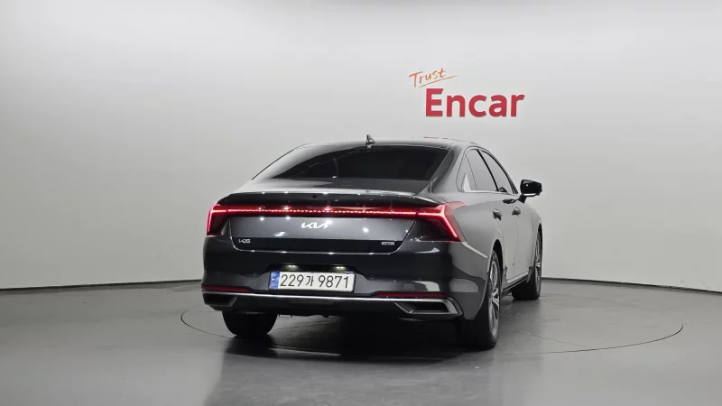 Kia K8
